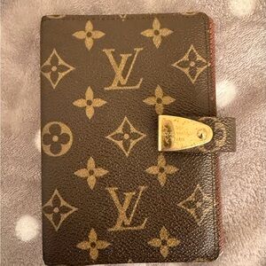 Louis Vuitton Brown and Gold Monogram Folio (Authentic pre-loved)